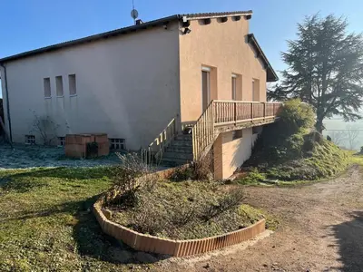 Jardin de l'établissement Villa au calme dans le beaujolais vert