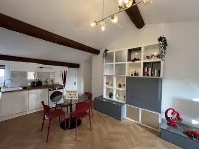 Cuisine ou kitchenette dans l'établissement La bulle au centre de Tassin