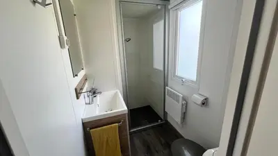 Salle de bains dans l'établissement Détente et nature au bord du Rhône