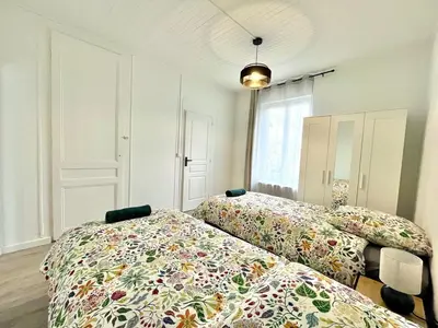 Un ou plusieurs lits dans un hébergement de l'établissement Maison de ville rénovée à 15 min de Lyon