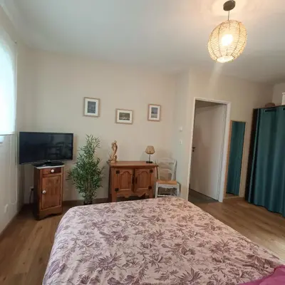 Un ou plusieurs lits dans un hébergement de l'établissement la chambre de Valérie