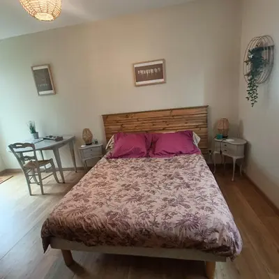 Un ou plusieurs lits dans un hébergement de l'établissement la chambre de Valérie