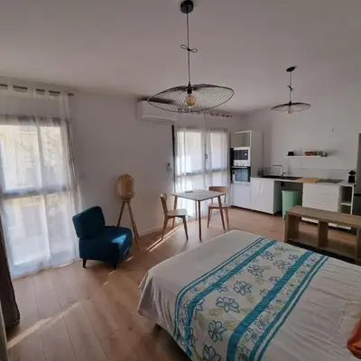 Studio neuf climatisé wifi 27m2
