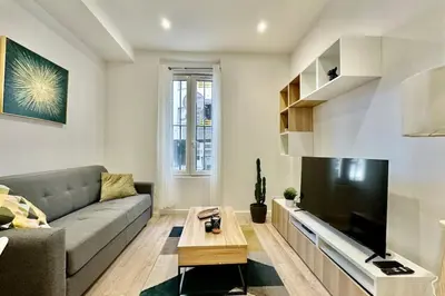 Plan de l'établissement Studio NEUF proche METRO