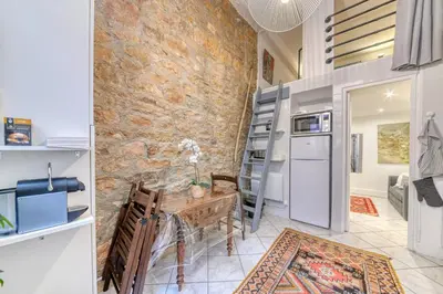 Cuisine ou kitchenette dans l'établissement GuestReady - Duplex Croix Rousse