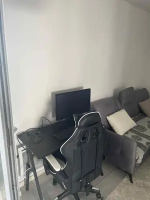 Coin salon dans l'établissement Superbe appartement à Lyon8 avec 2 balcons