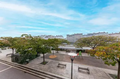 Plan de l'établissement Elegant 2-room apartment in the heart of Lyon - Nomad by Welkeys
