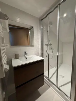 Salle de bains dans l'établissement Le 19 Saint Priest en Jarez