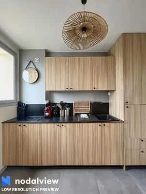 Cuisine ou kitchenette dans l'établissement Cozy renovated apartment with cinema atmosphere and view
