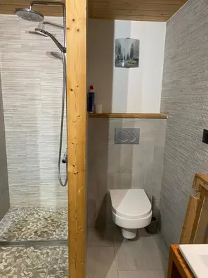 Salle de bains dans l'établissement Le petit Sully Foch