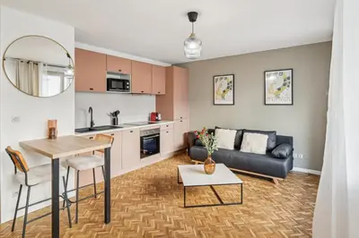 Cuisine ou kitchenette dans l'établissement Baraban Apartment for 4 people with Balcony near Part-Dieu