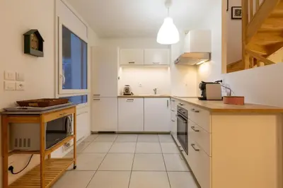 Cuisine ou kitchenette dans l'établissement Appartement de standing - 4 chambres - Grand Lyon