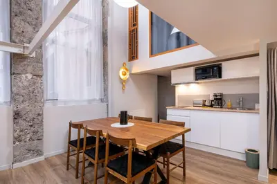 Cuisine ou kitchenette dans l'établissement Appartement vue sur la Saône