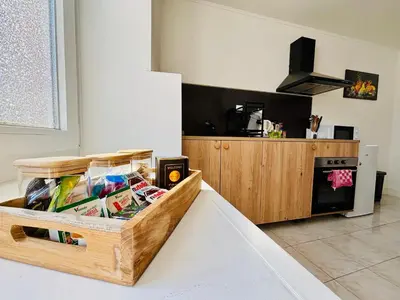 Cuisine ou kitchenette dans l'établissement Le Maréchal Chic - Centre ville - Rive de Gier