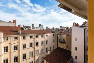 Vue générale sur Lyon ou vue de la ville depuis l'appartement