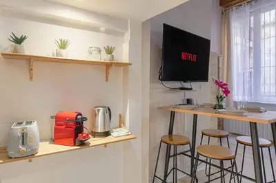 Cuisine ou kitchenette dans l'établissement Caractère et Raffiné en hypercentre
