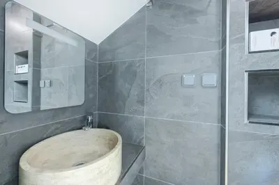 Salle de bains dans l'établissement Duplex rénové parking gratuit Lyon 9