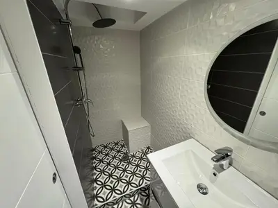 Salle de bains dans l'établissement Twenty Fort Studio with Pool Lyon