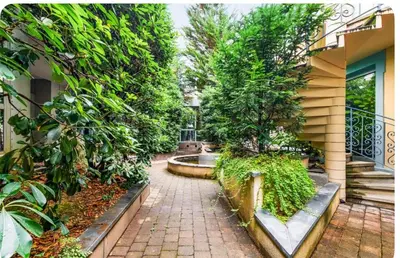 Jardin de l'établissement Triplex cosy