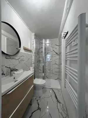 Salle de bains dans l'établissement Charmant appartement au cœur de Montrond