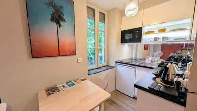 Cuisine ou kitchenette dans l'établissement LET'S Studio L'Escale in Lyon