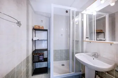 Salle de bains dans l'établissement Charmant T3 au Cœur de Lyon 7ème