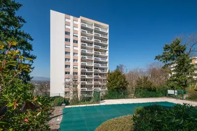 Piscine de l'établissement Appartement Mi-Luna - Welkeys ou située à proximité