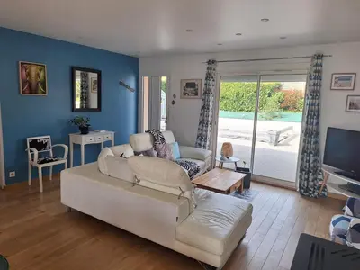 Télévision ou salle de divertissement dans l'établissement Chambre Noah chez Laurent