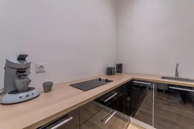 Plan de l'établissement Royal Suite - Villeurbanne centre