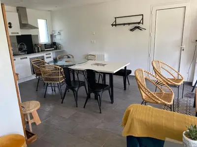 Cuisine ou kitchenette dans l'établissement Les gîtes cherois esprit moderne 8 personnes