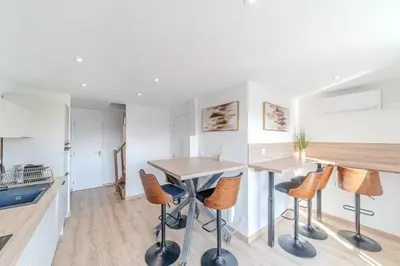 Cuisine ou kitchenette dans l'établissement Rooftop d'exception, vue Rhône, 12 personnes, Caluire