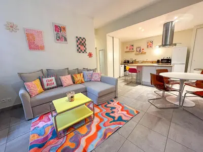 Cuisine ou kitchenette dans l'établissement Lyon funky flat piscine et parking