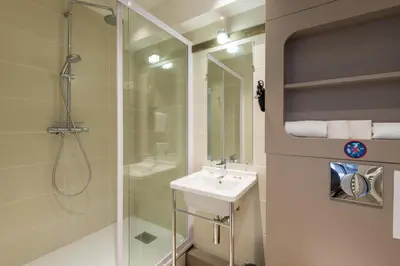 Salle de bains dans l'établissement Les Capucins - Lyon 1er