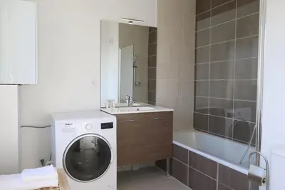 Salle de bains dans l'établissement Escapade Urbaine - Studio Lumineux proche gare
