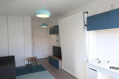 Cuisine ou kitchenette dans l'établissement Escapade Urbaine - Studio Lumineux proche gare