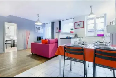 Coin salon dans l'établissement Pop Opera - Appartement idéal au coeur de lyon 1er