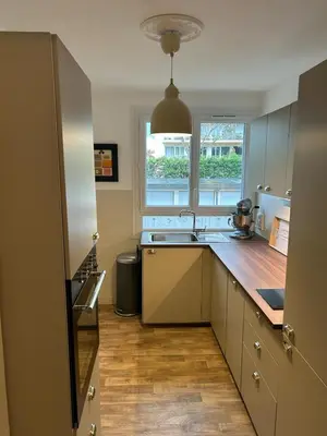 Cuisine ou kitchenette dans l'établissement New & Cozy