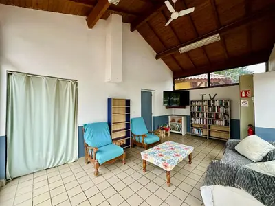 Télévision ou salle de divertissement dans l'établissement Camping Point Vert