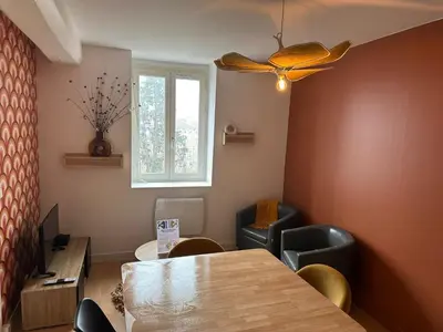 Plan de l'établissement Appartement en face du parc de l'Arbresle refait à neuf en janvier 2026