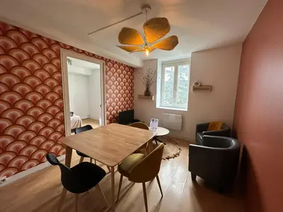 Plan de l'établissement Appartement en face du parc de l'Arbresle refait à neuf en janvier 2026