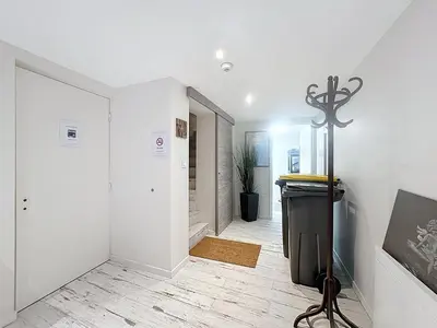 Plan de l'établissement Fleurie - Anse Centre - Chambre et Salle de bain WC privée - Cuisine partagée