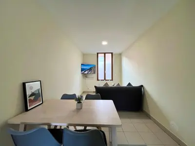 Coin salon dans l'établissement Duplex rénové à 15 min de Lyon