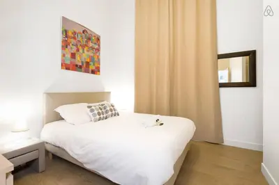Un ou plusieurs lits dans un hébergement de l'établissement Lyon 2, Plein centre, 60m2, Place des Jacobins