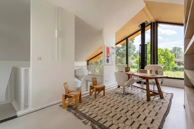 Coin salon dans l'établissement Villa prestige piscine climatisation standing Lyon Ouest