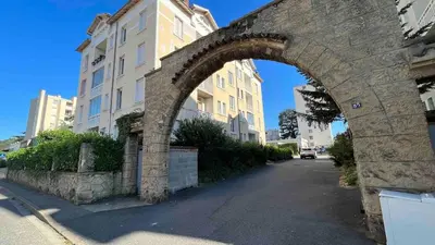 Plan de l'établissement Parking privé - Jazz à Vienne 12 min - Gare - Balcon