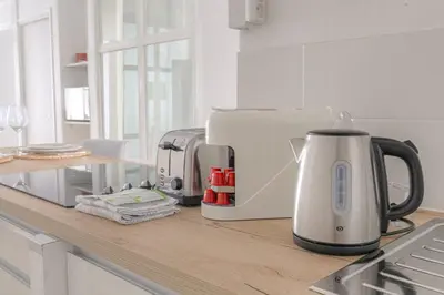 Plateau bouilloire dans l'établissement Spacieux et Charmant à Cordeliers