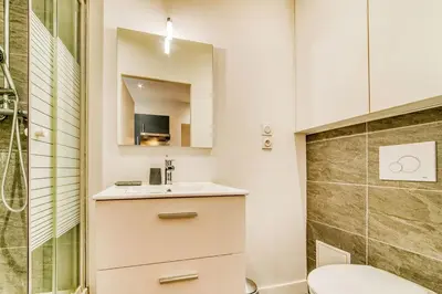 Salle de bains dans l'établissement ღ Victor Hugo - 1ch - Central - Lyon & Gare Tassin