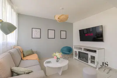 Télévision ou salle de divertissement dans l'établissement L'Escapade Stadium - T4 familial climatisé