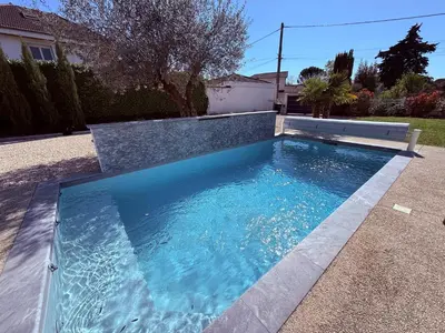 Piscine de l'établissement Villa Lumière - Confort, spa, piscine, recharge véhicule & babyfoot ou située à proximité