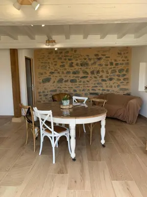 Coin salon dans l'établissement Gîte Belle Vue à Savigny proche de Lyon
